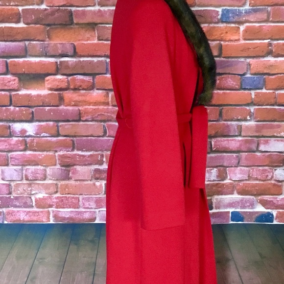 VS Moda International Red Wool Coat w/ Fur Collar - Picture 4 of 5